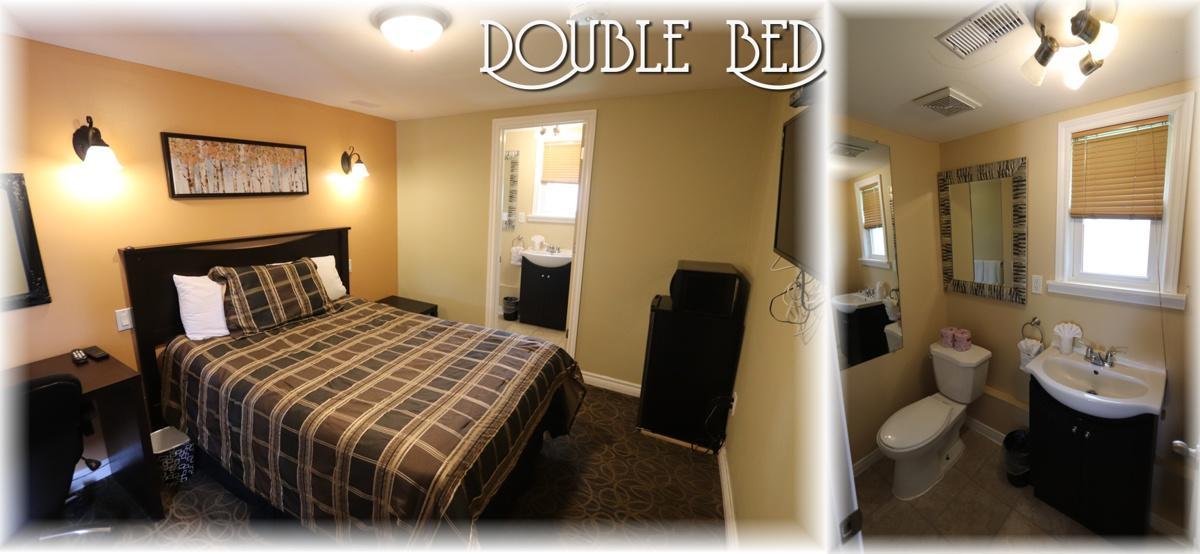 Twin Peaks Motel Napanee Екстер'єр фото